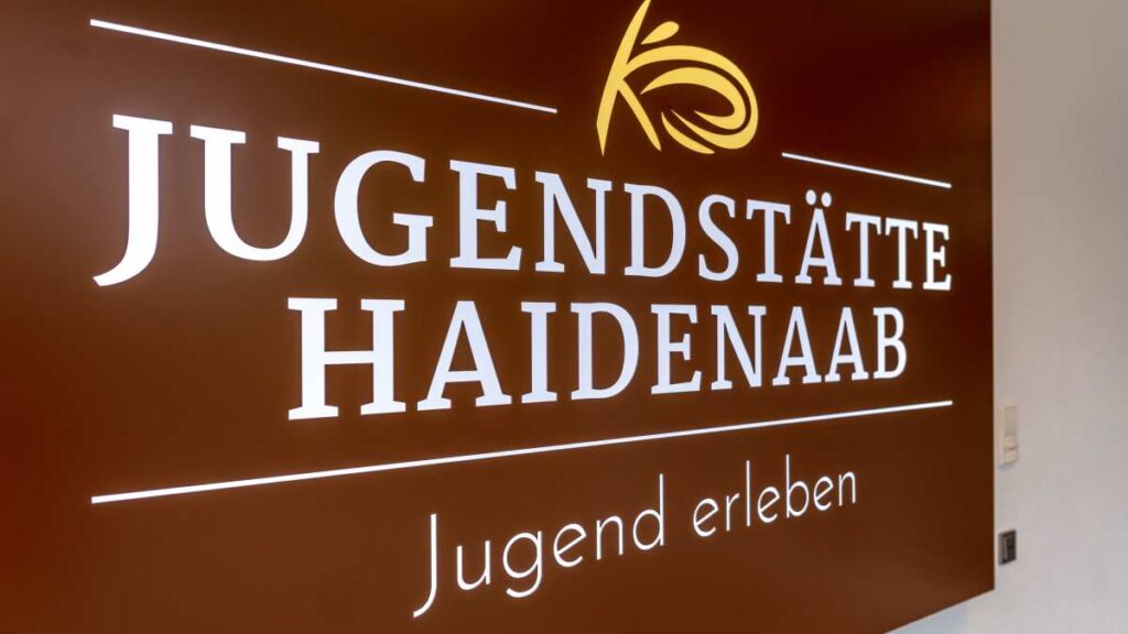 Schild Jugendstätte Haidenaab